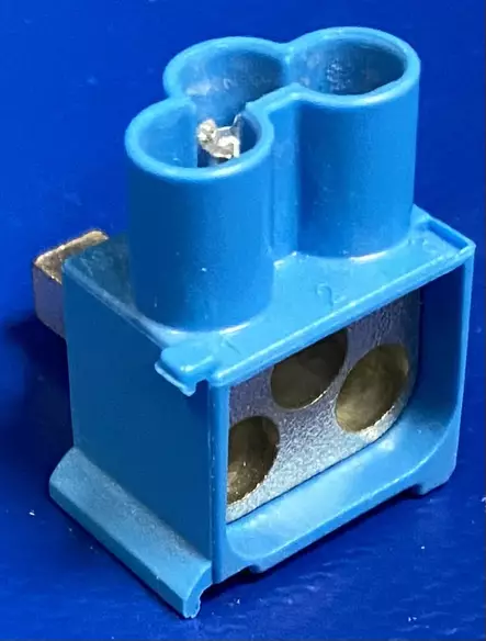 Cu-syöttöliitin 3x16mm² piikki eristetty - Al-/Cu-yleisliittimet - 2115900140-DT3-16N - 1